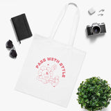 Laden Sie das Bild in den Galerie-Viewer, Tote bag - Pass with style